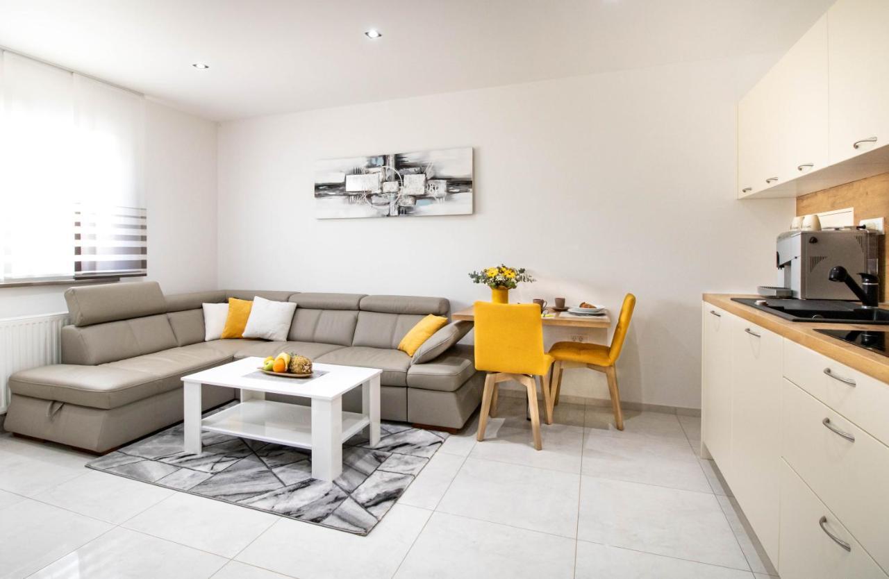 Apartment Juric Пула Екстер'єр фото
